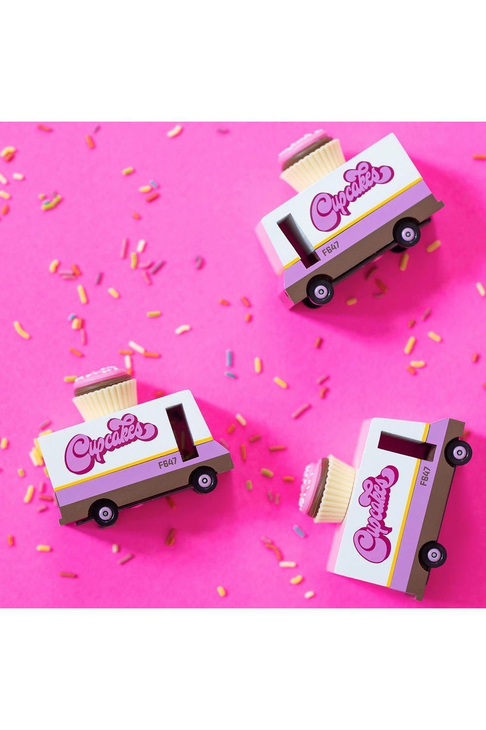 CLT Candycar - Cupcake Van van Candylab Toys | Kids Conceptstore Le Fanfare