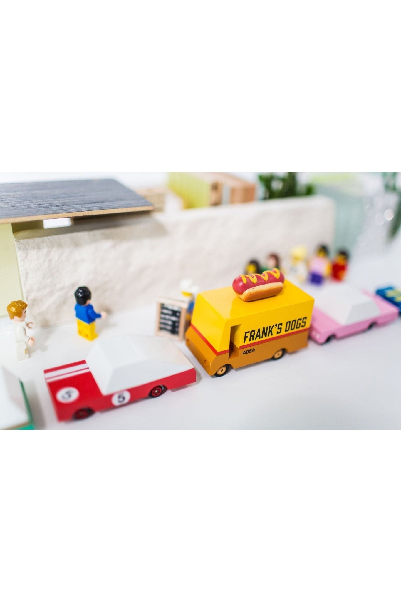 CLT Candyvan - Hot Dog Van van Candylab Toys | Kids Conceptstore Le Fanfare