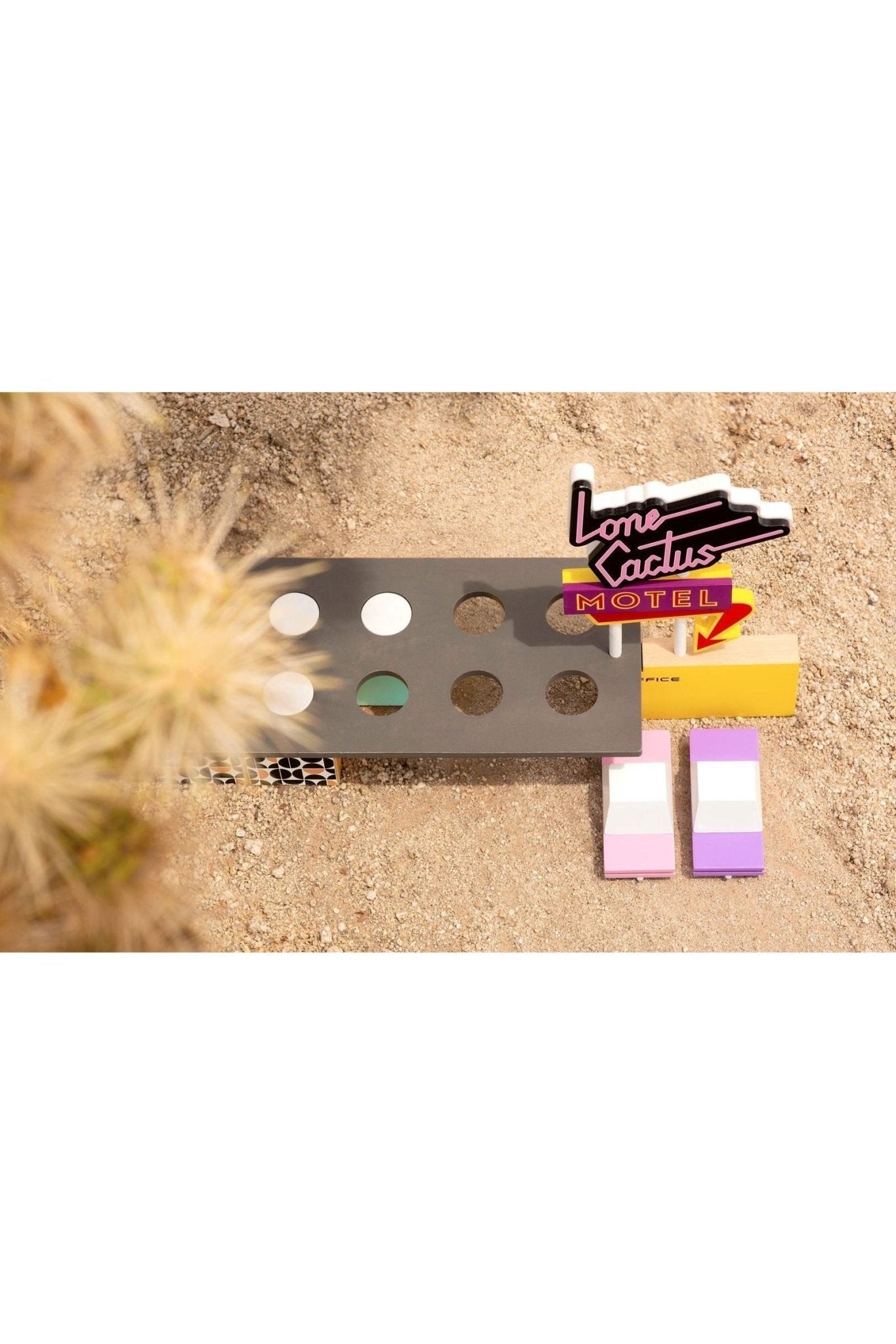 CLT STAC Lone Cactus Motel van Candylab Toys | Kids Conceptstore Le Fanfare