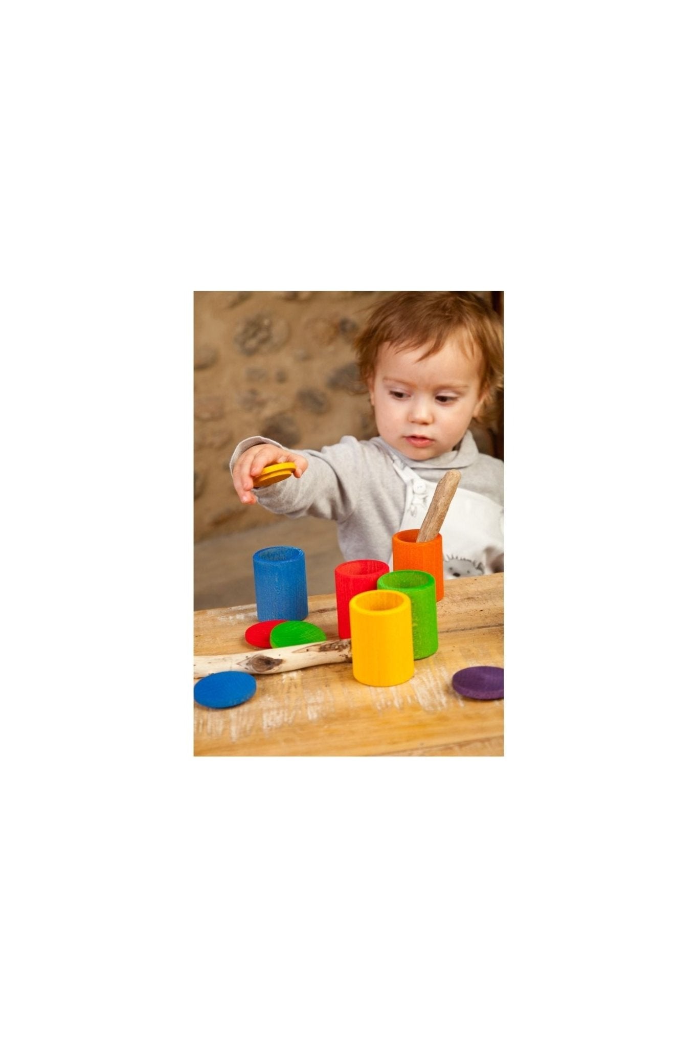 Coloured cups with lid van Grapat | Kids Conceptstore Le Fanfare