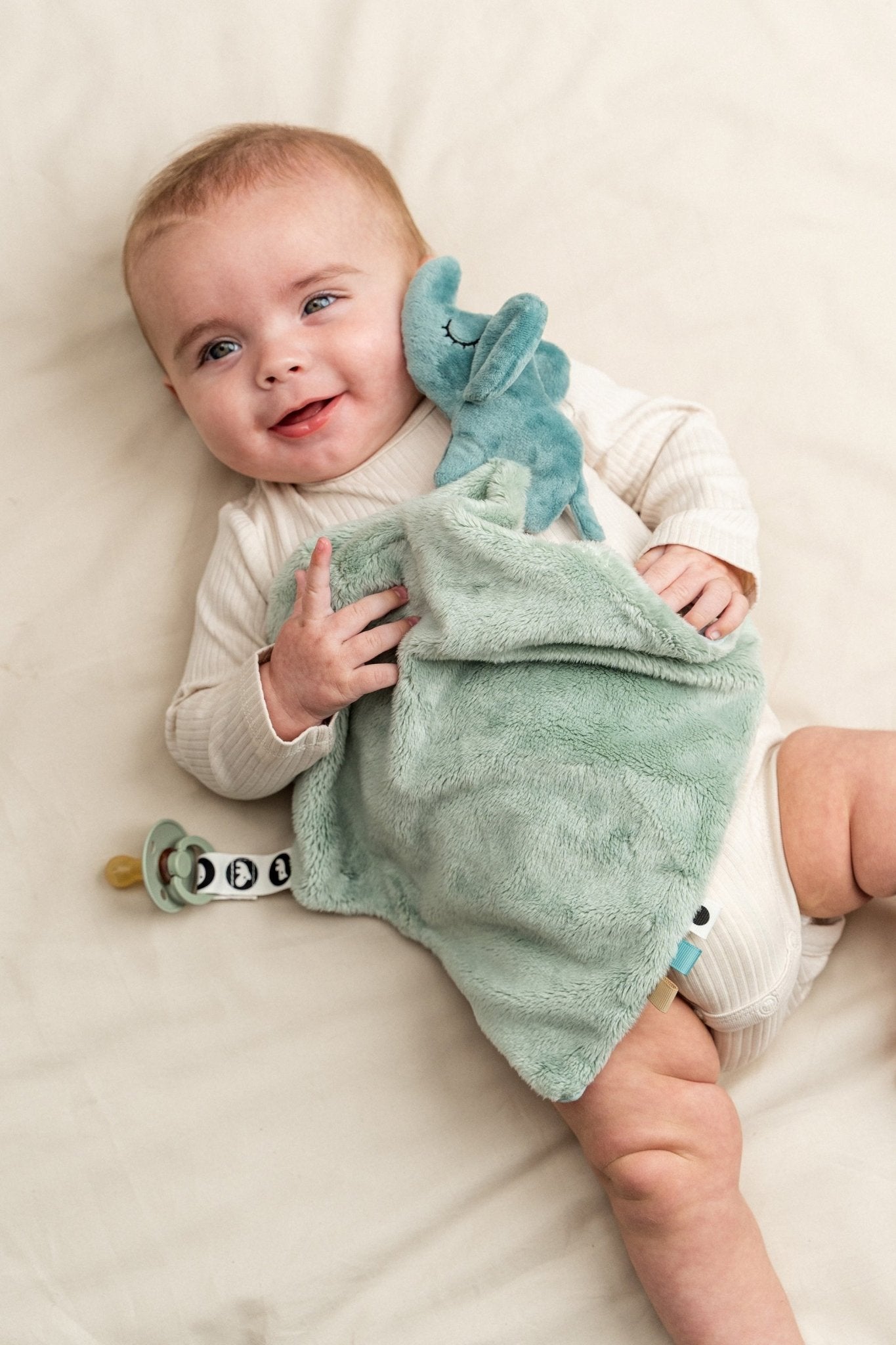 Comfort blanket | Elphee - Blue van Done by Deer | Kids Conceptstore Le Fanfare