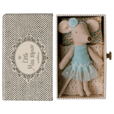 Dance mouse in daybed - Little sister van Maileg | Kids Conceptstore Le Fanfare