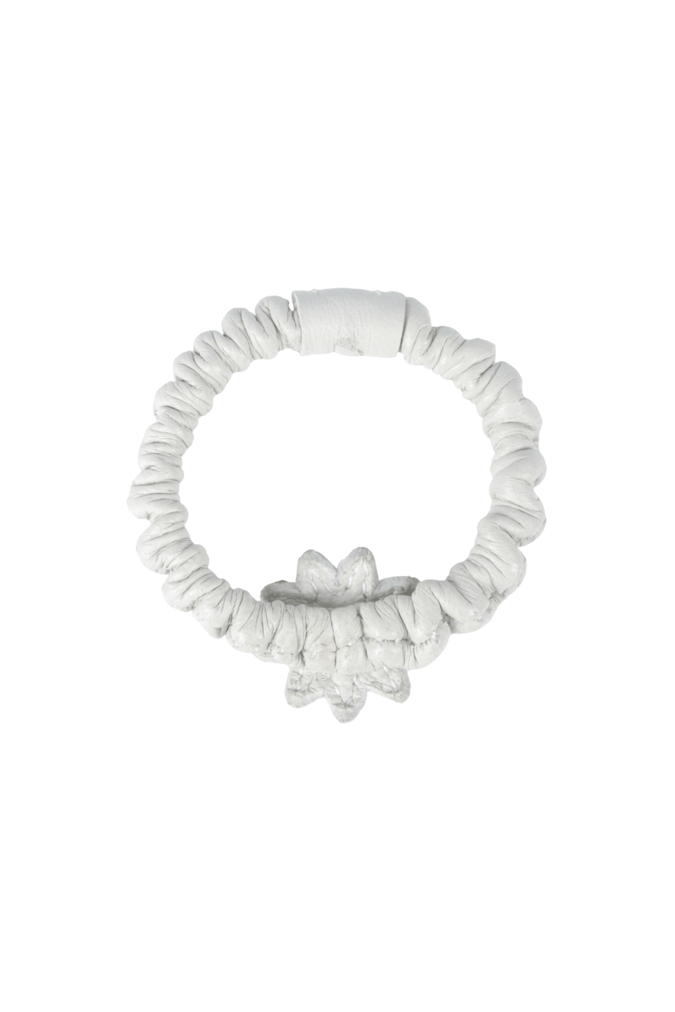 Donsje Faili Bracelet Daisy Off White Sheep Leather van Donsje Amsterdam | Kids Conceptstore Le Fanfare