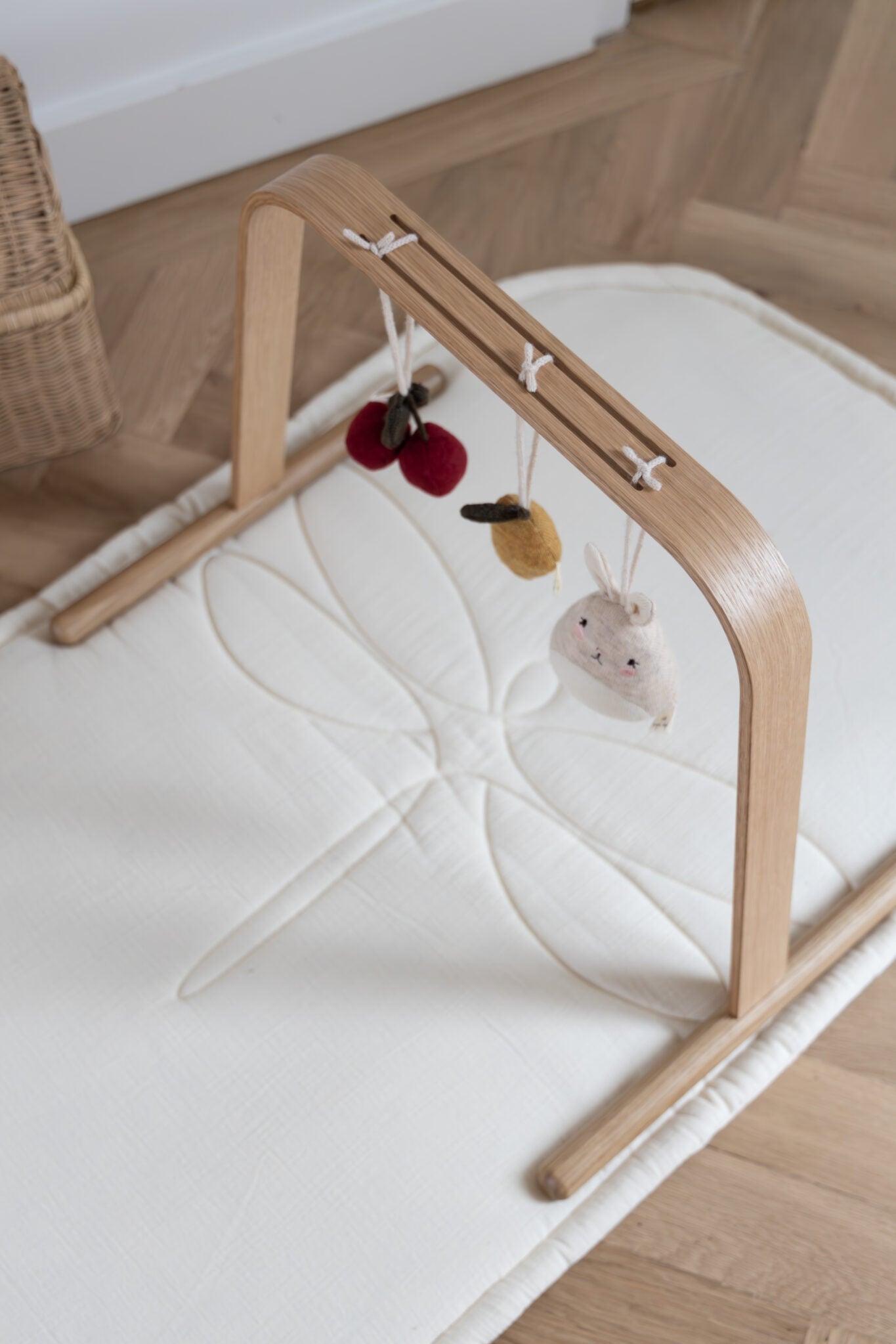 Dragon fly oval playmat - Cream van KAS Kopenhagen | Kids Conceptstore Le Fanfare