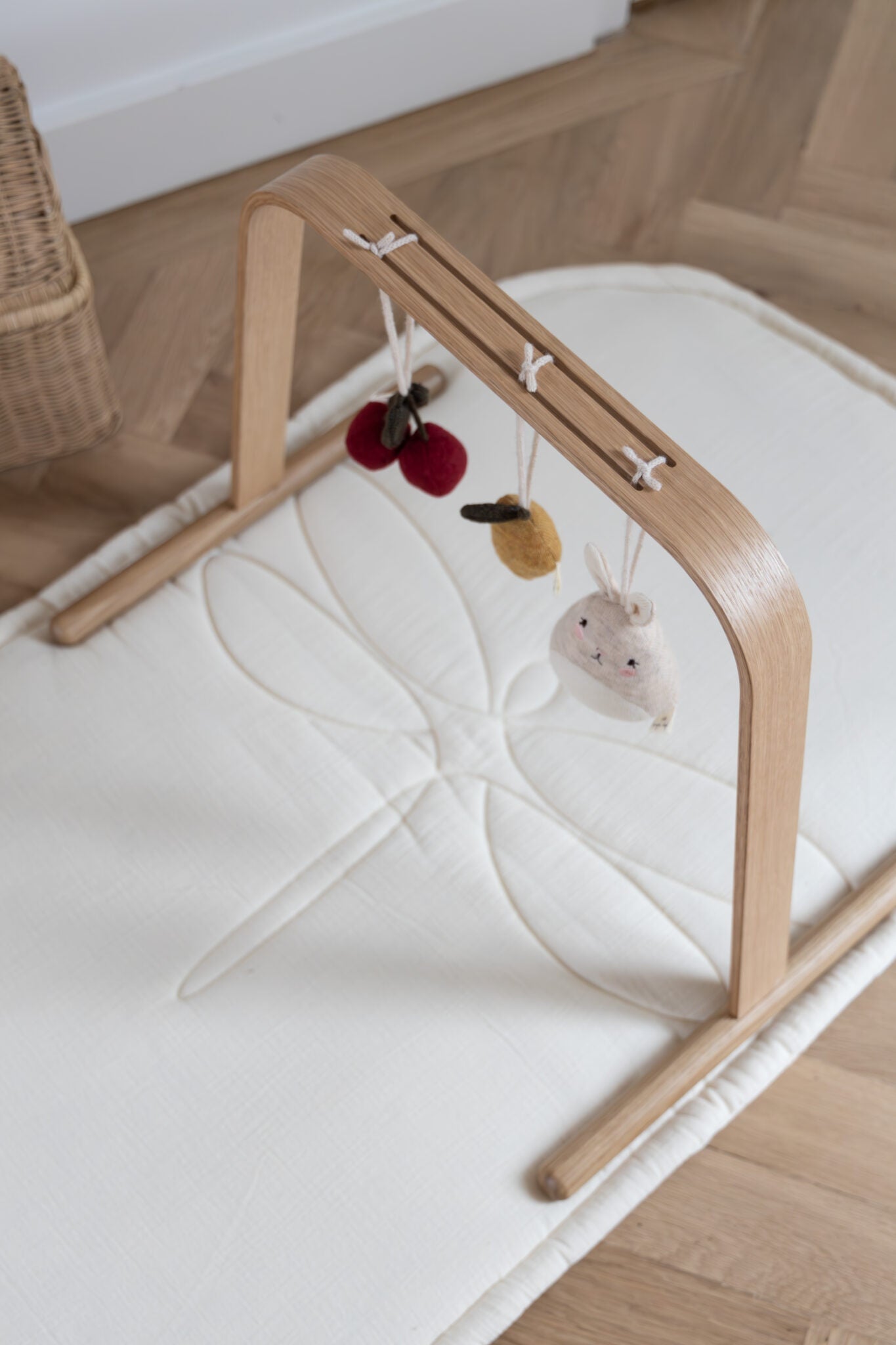 Dragon fly oval playmat - Cream van KAS Kopenhagen | Kids Conceptstore Le Fanfare