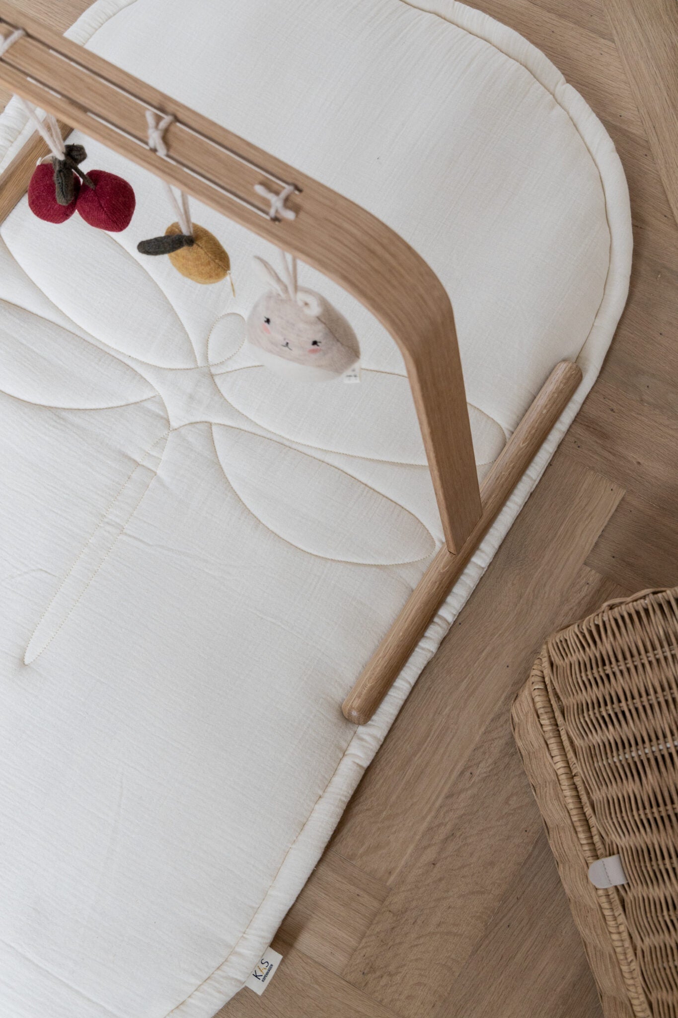 Dragon fly oval playmat - Cream van KAS Kopenhagen | Kids Conceptstore Le Fanfare