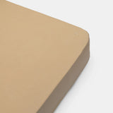 Eira Fitted Sheet - Sandy Feet van Dear April | Kids Conceptstore Le Fanfare