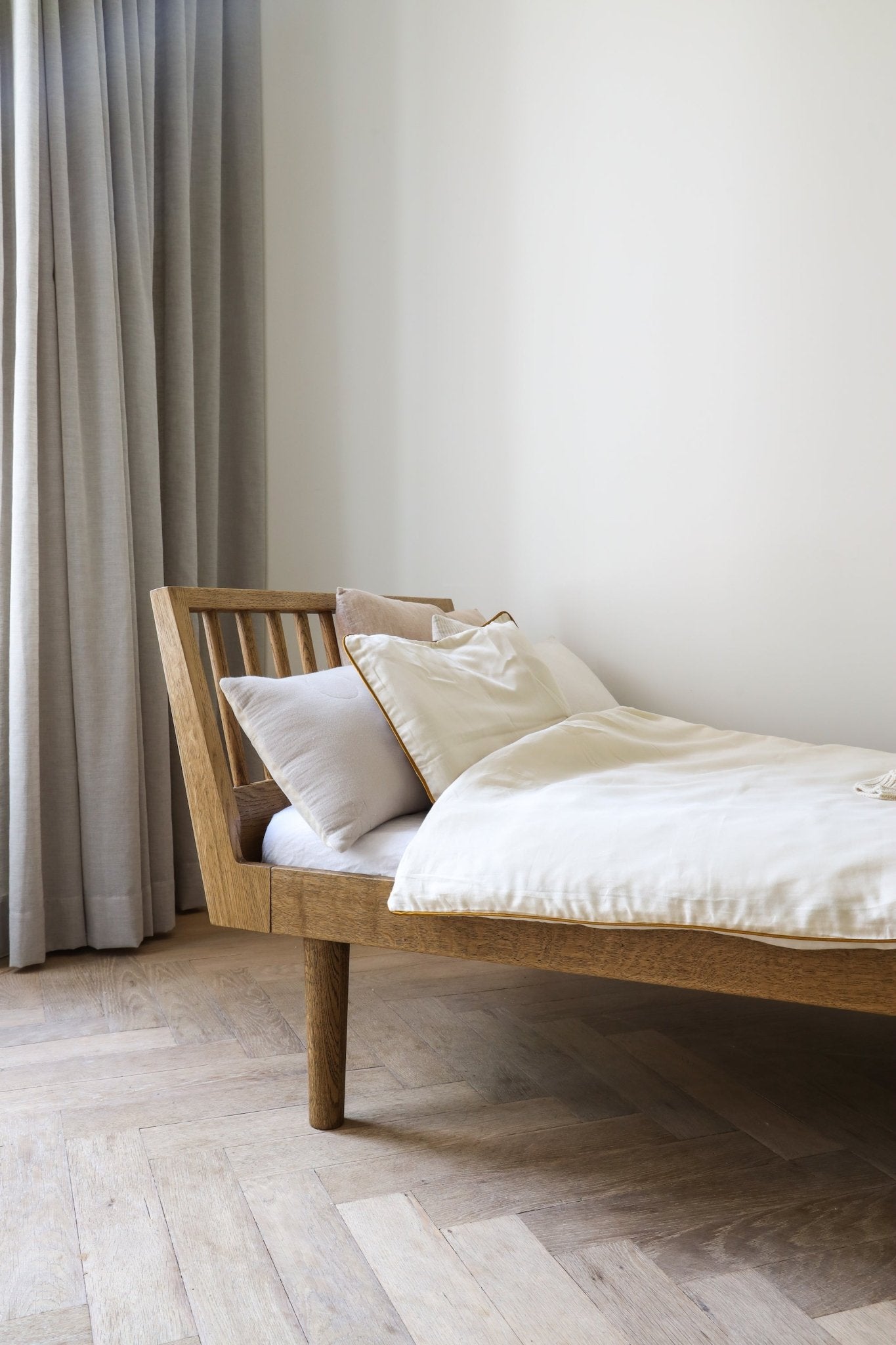 Eli combi adult - Smoked oak van KAS Kopenhagen | Kids Conceptstore Le Fanfare