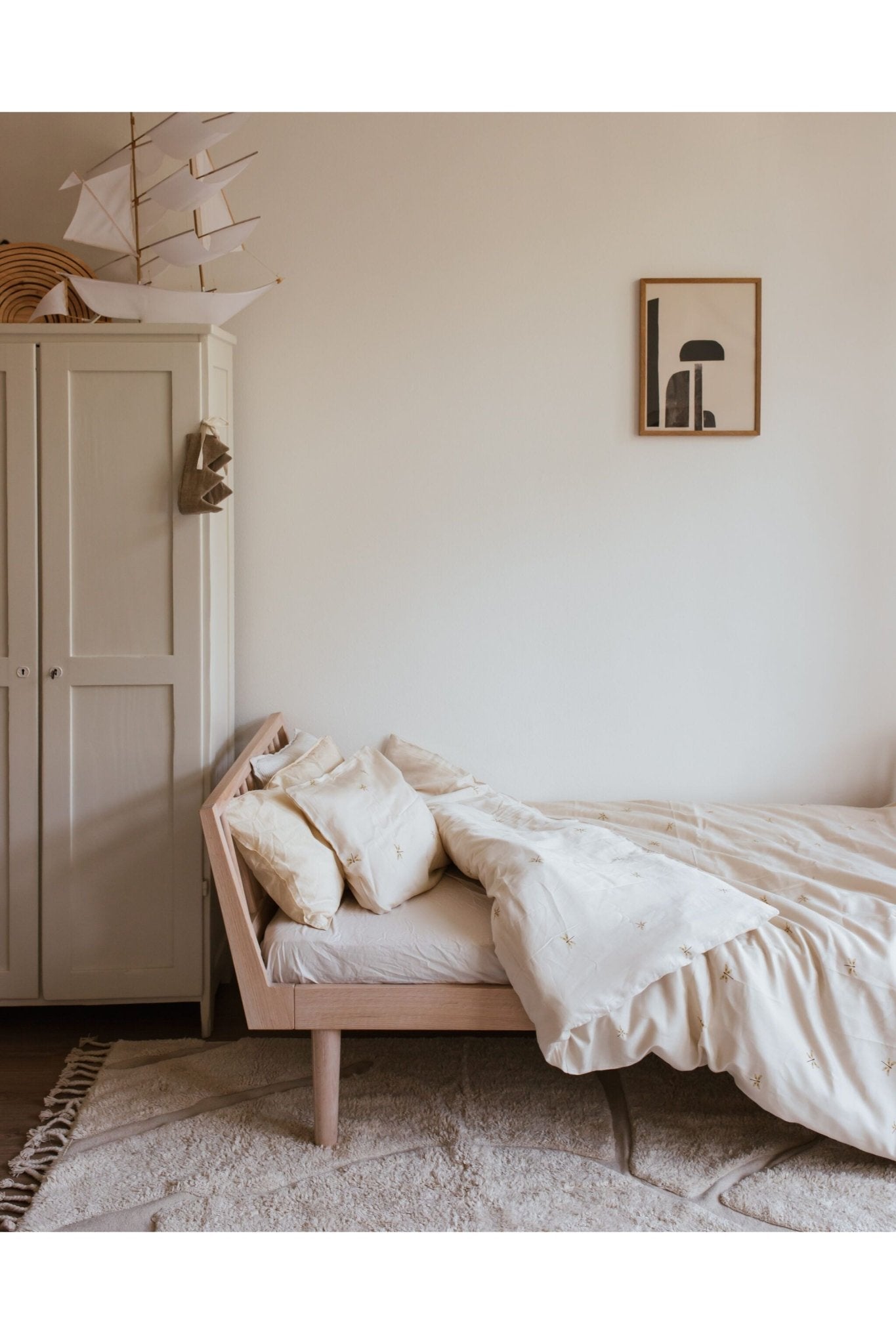 Eli junior fitted sheet - cream van KAS Kopenhagen | Kids Conceptstore Le Fanfare