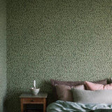 Falsterbo III - Hazel - Dark Green van Boråstapeter | Kids Conceptstore Le Fanfare