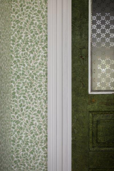 Falsterbo III - Hazel - Light Green van Boråstapeter | Kids Conceptstore Le Fanfare