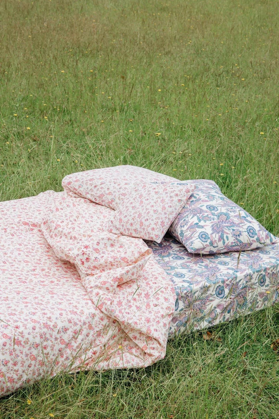 Fitted Sheet Nicole Blue Wild Bouquet van Louise Misha | Kids Conceptstore Le Fanfare