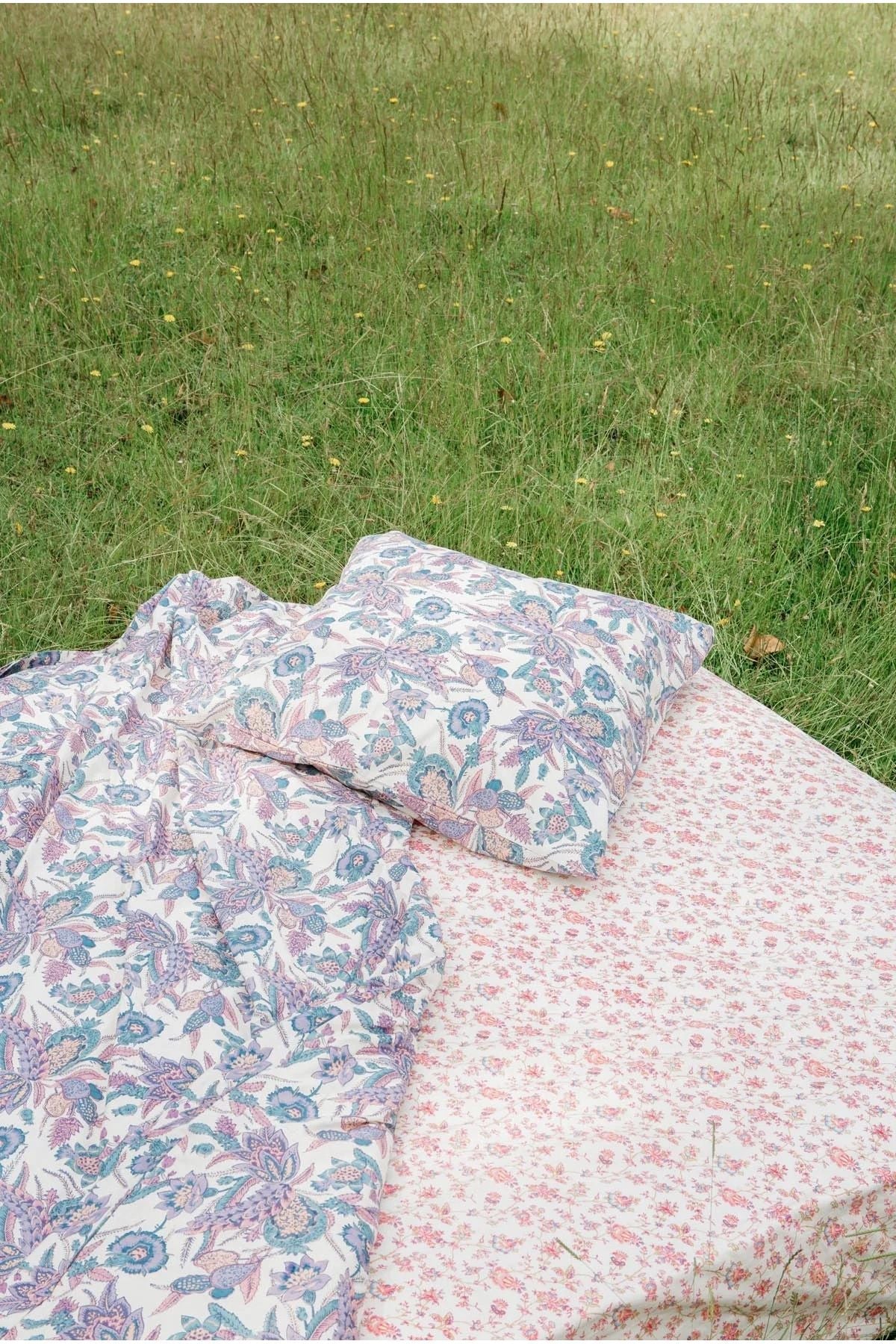 Fitted Sheet Nicole Cream Bucolia Fields van Louise Misha | Kids Conceptstore Le Fanfare