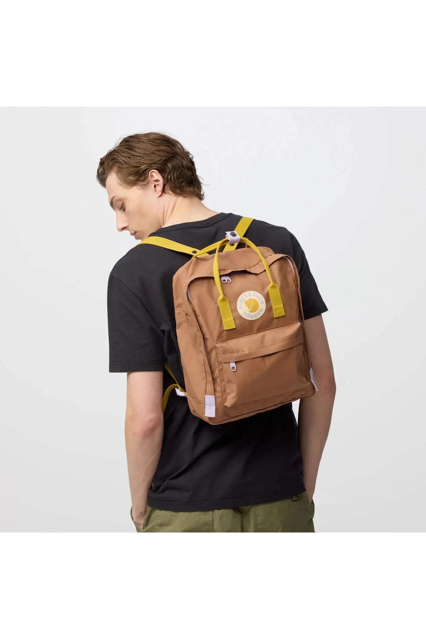 Fjallraven Kånken Koncept - Khaki Dust-Kantarell van Fjallraven | Kids Conceptstore Le Fanfare