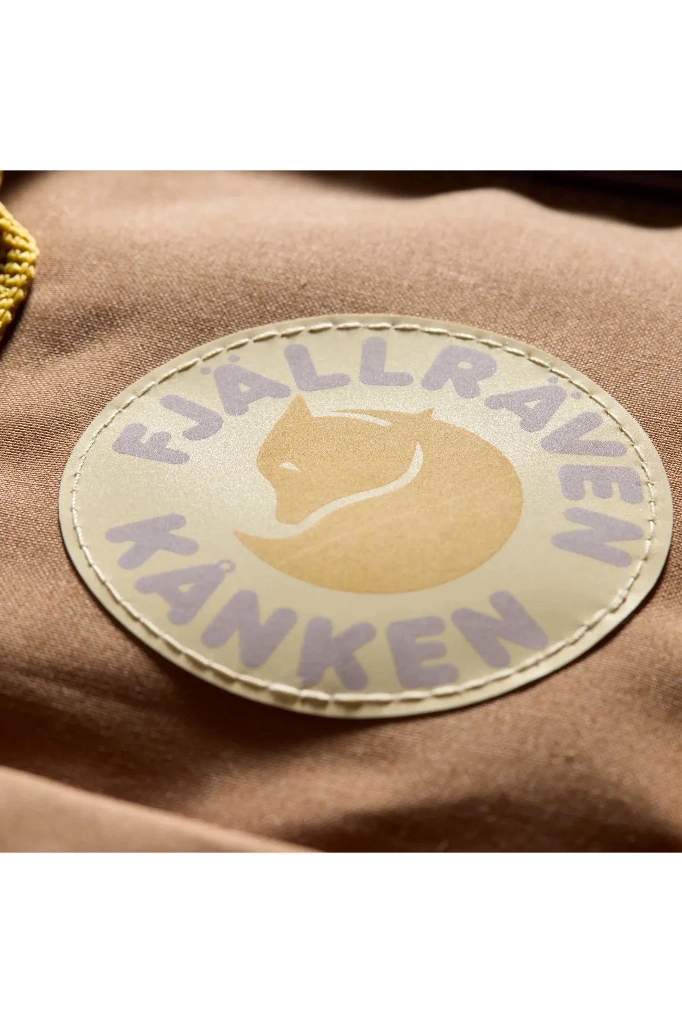 Fjallraven Kånken Koncept - Khaki Dust-Kantarell van Fjallraven | Kids Conceptstore Le Fanfare