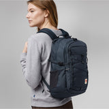 Fjallraven Skule 20 - Navy van Fjallraven | Kids Conceptstore Le Fanfare