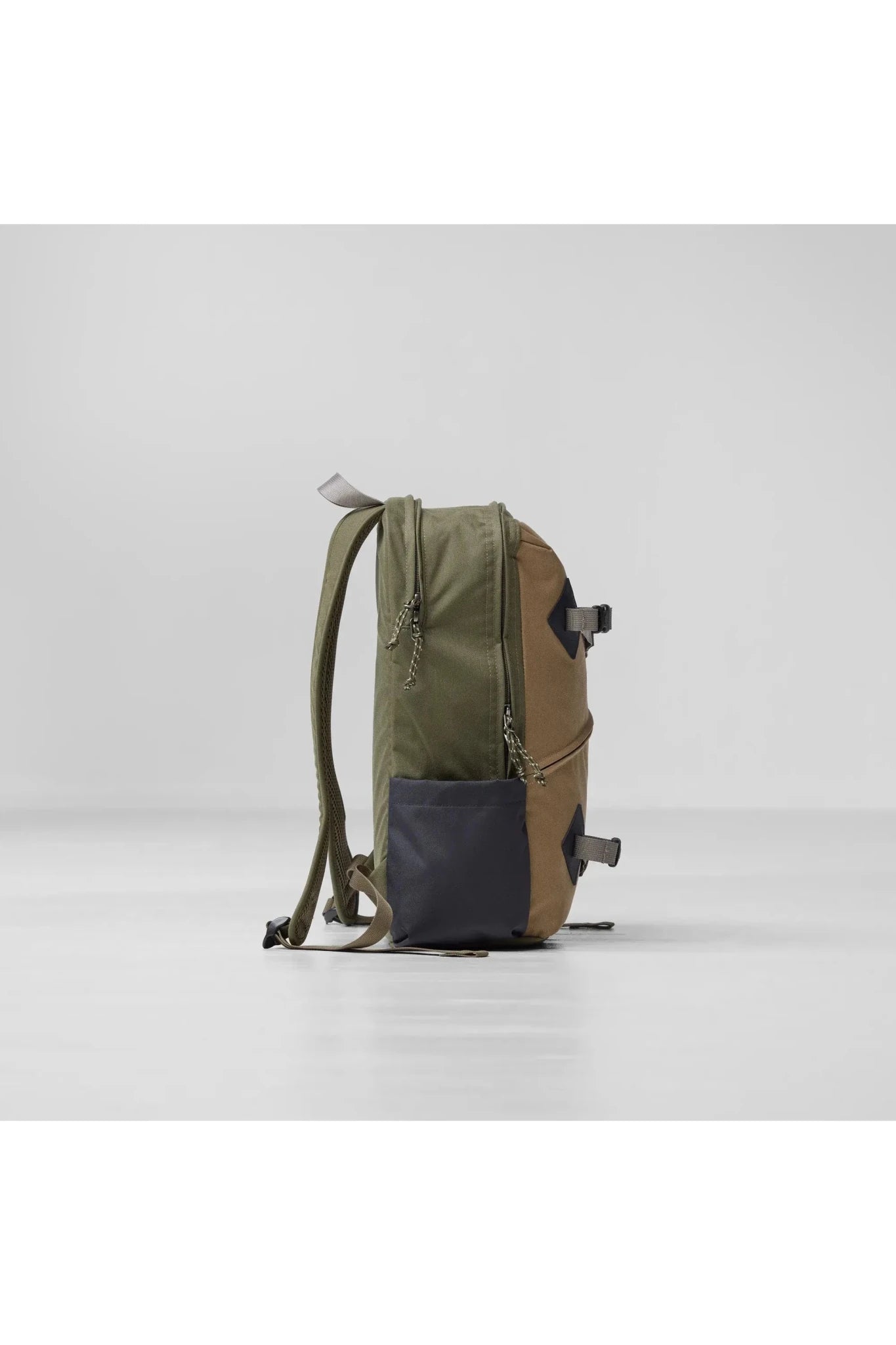Fjallraven Vardag Backpack 17 - Green-Clay van Fjallraven | Kids Conceptstore Le Fanfare