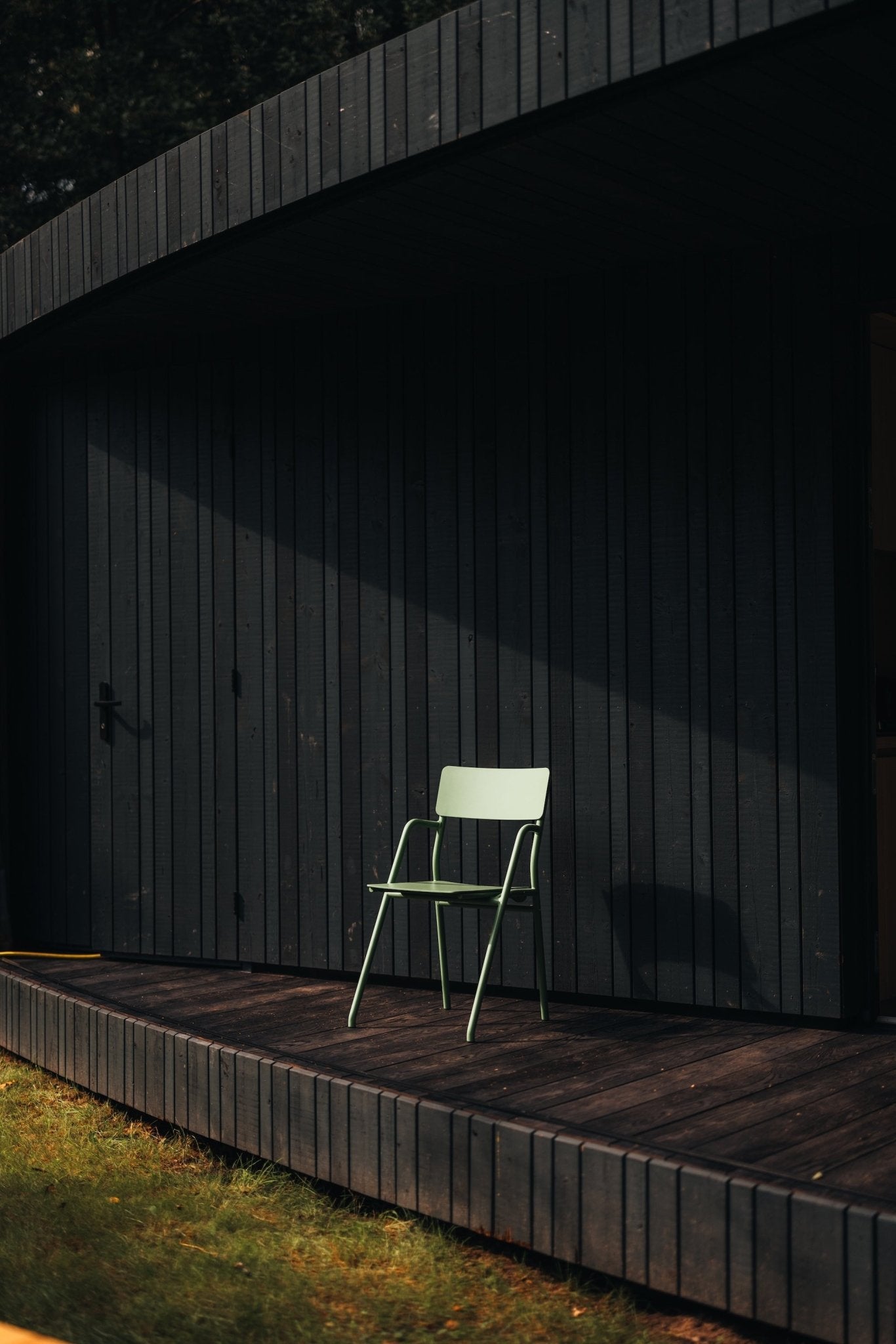 Flip-up Chair - Pale Green van Weltevree | Kids Conceptstore Le Fanfare