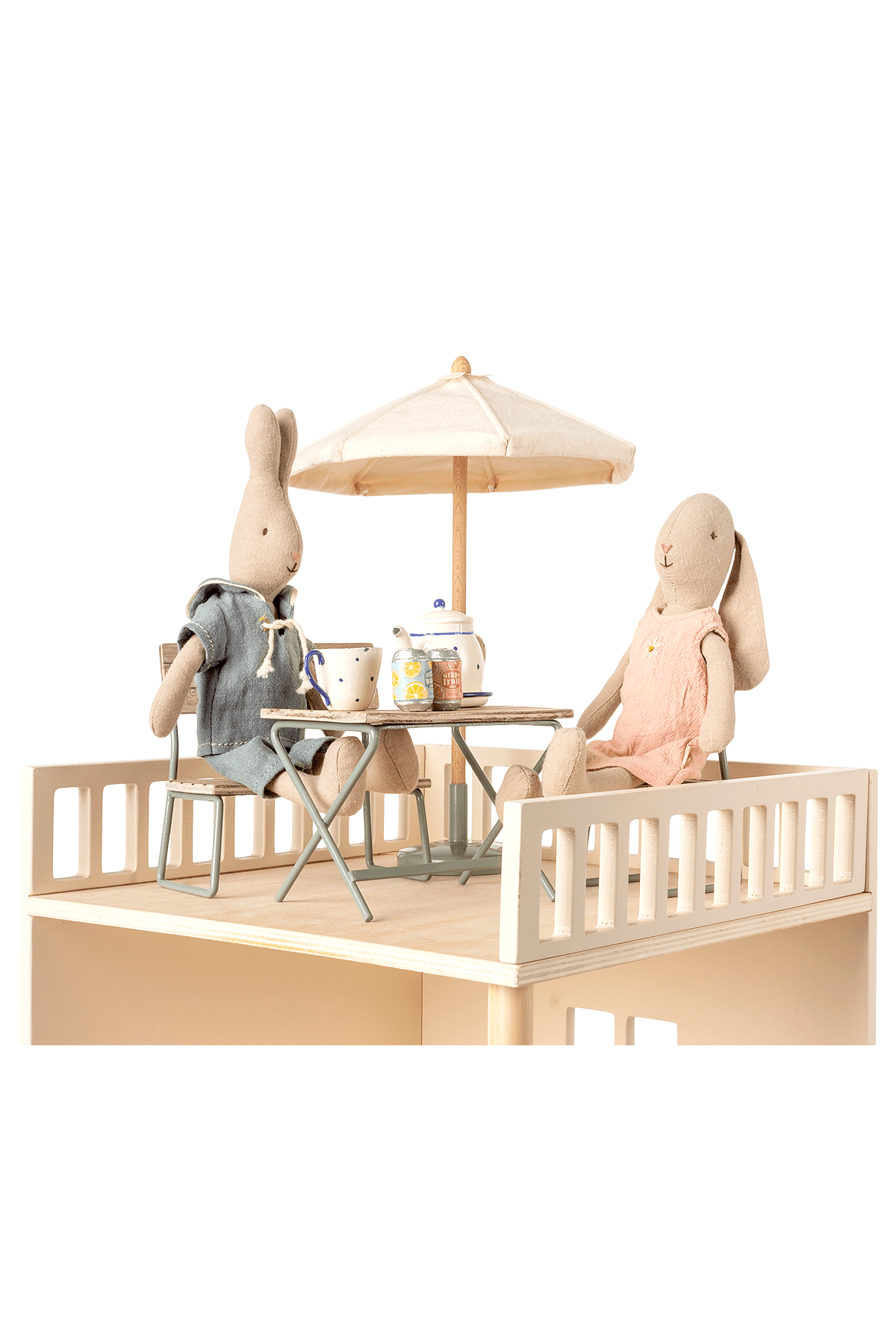 Garden Set. Table W. Chair And Bench van Maileg | Kids Conceptstore Le Fanfare