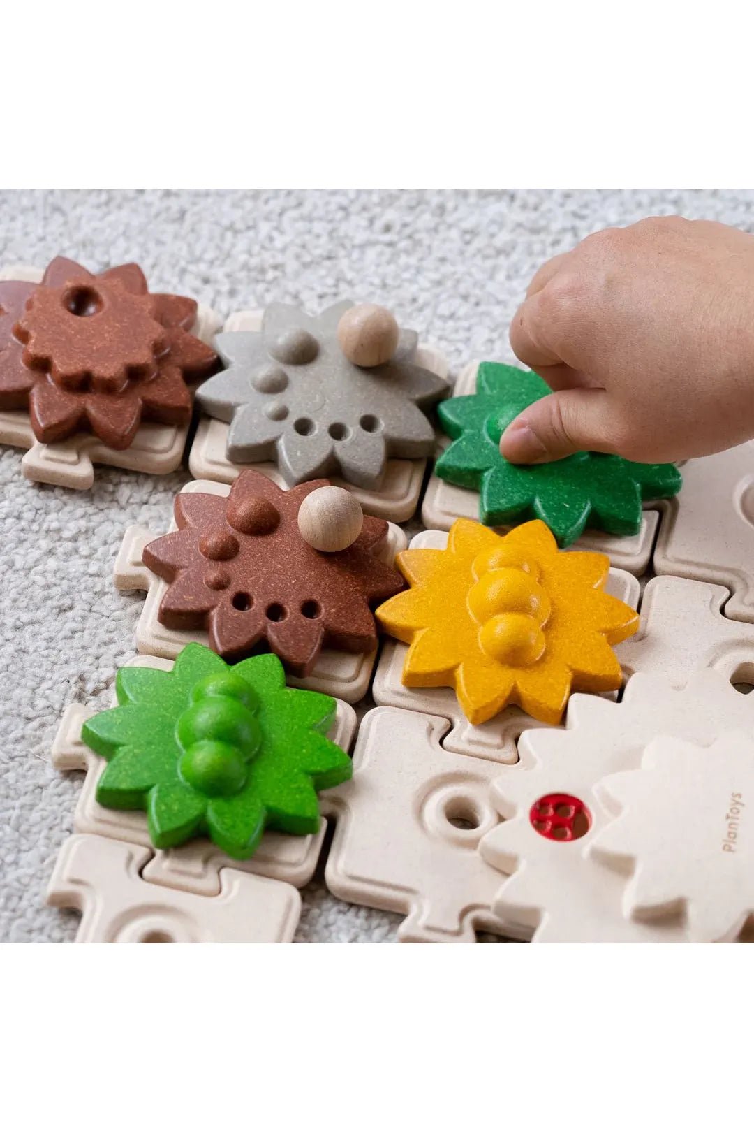 Gears & Puzzles van Plan Toys | Kids Conceptstore Le Fanfare