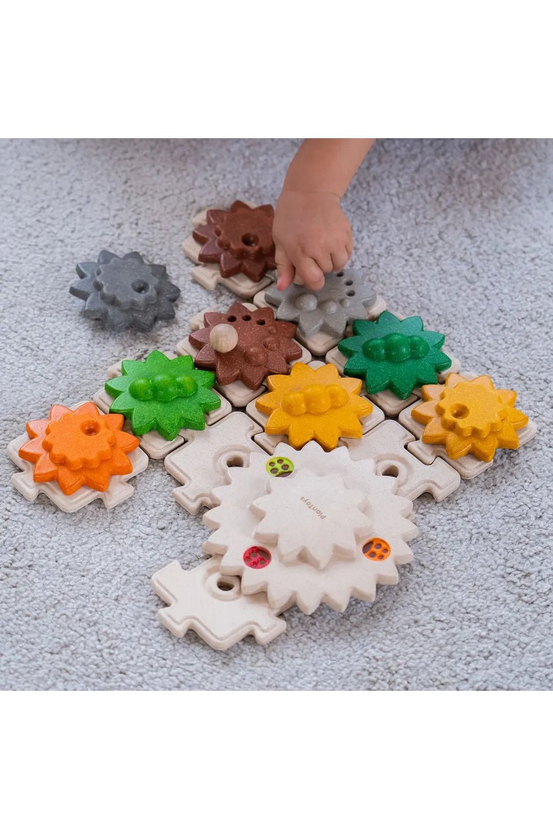 Gears & Puzzles van Plan Toys | Kids Conceptstore Le Fanfare