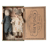 Grandma and Grandpa mice in cigarbox van Maileg | Kids Conceptstore Le Fanfare