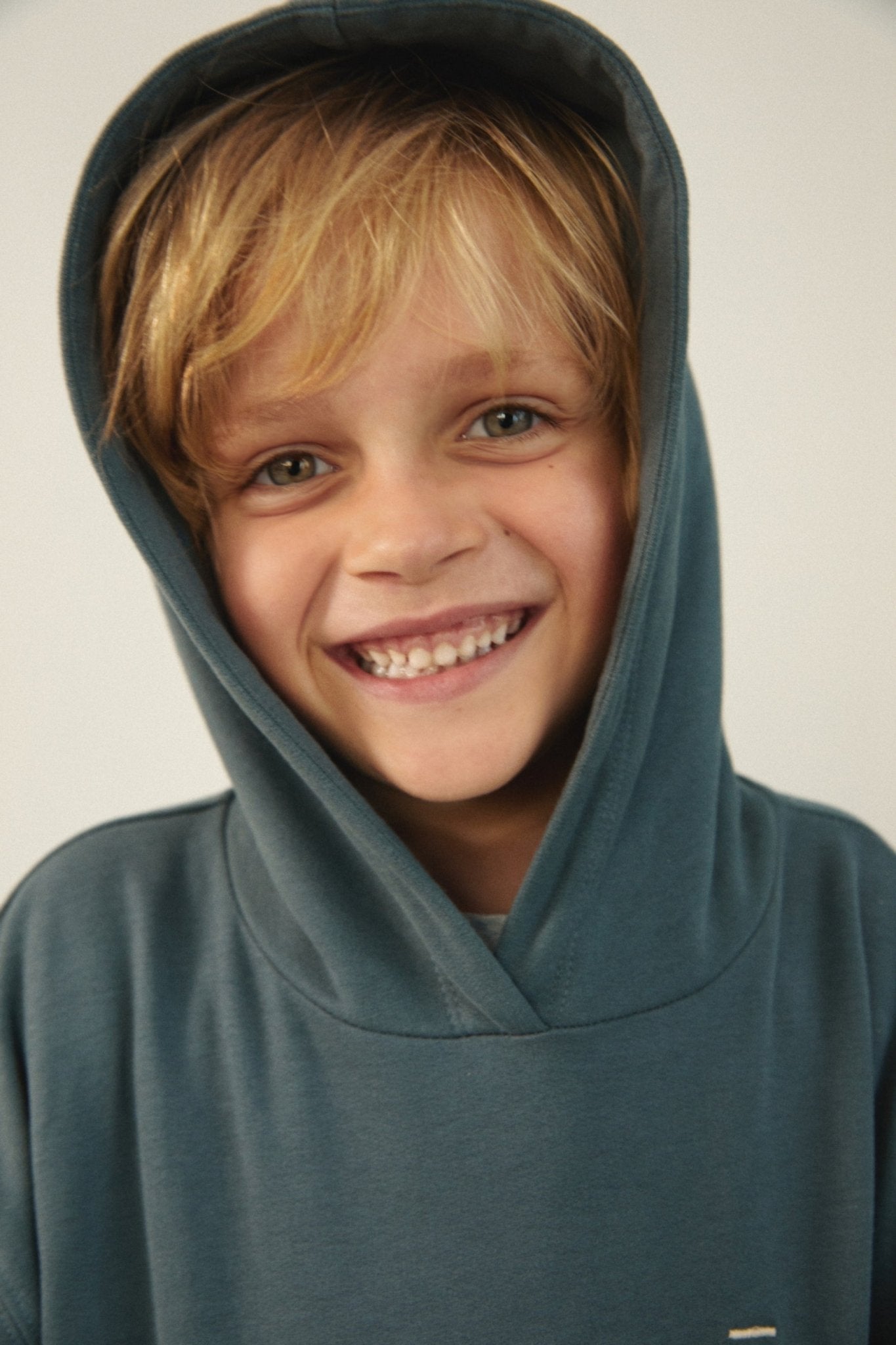 Hoodie | New Fit | Blue Grey van Gray Label | Kids Conceptstore Le Fanfare