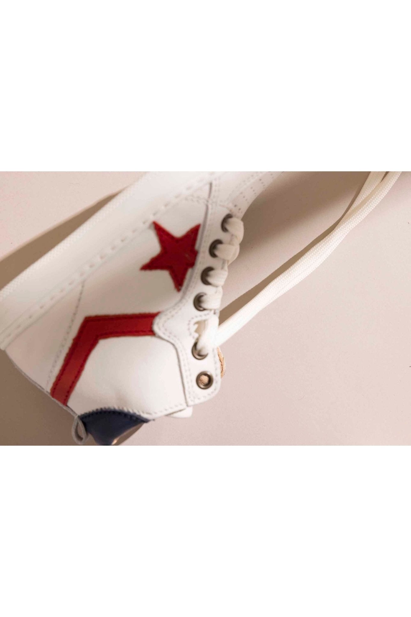 Isak - White van Bisgaard | Kids Conceptstore Le Fanfare