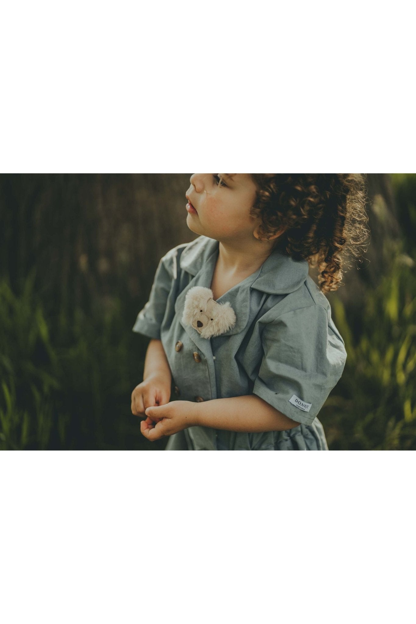 Josy Exclusive Hair Tie - Golden Retriever - Ivory Classic Leather van Donsje Amsterdam | Kids Conceptstore Le Fanfare