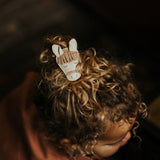 Josy Special Hair Tie - Horse - Ivory Classic Leather van Donsje Amsterdam | Kids Conceptstore Le Fanfare
