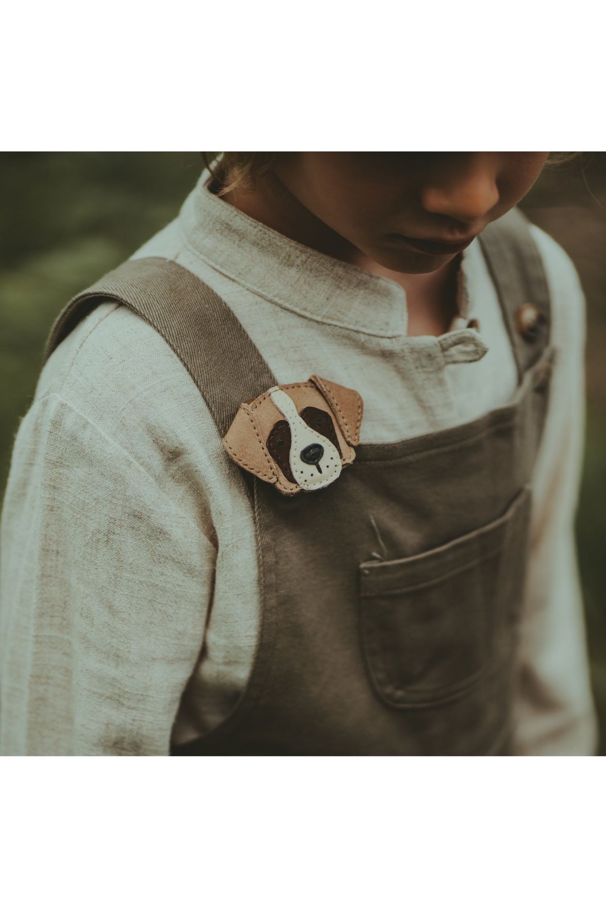 Josy Special Hairclip - Saint Bernard - Truffle Nubuck van Donsje Amsterdam | Kids Conceptstore Le Fanfare
