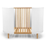Kai baby cot - Cream oak van KAS Kopenhagen | Kids Conceptstore Le Fanfare