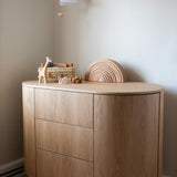 Kai dresser - oak veneer van KAS Kopenhagen | Kids Conceptstore Le Fanfare