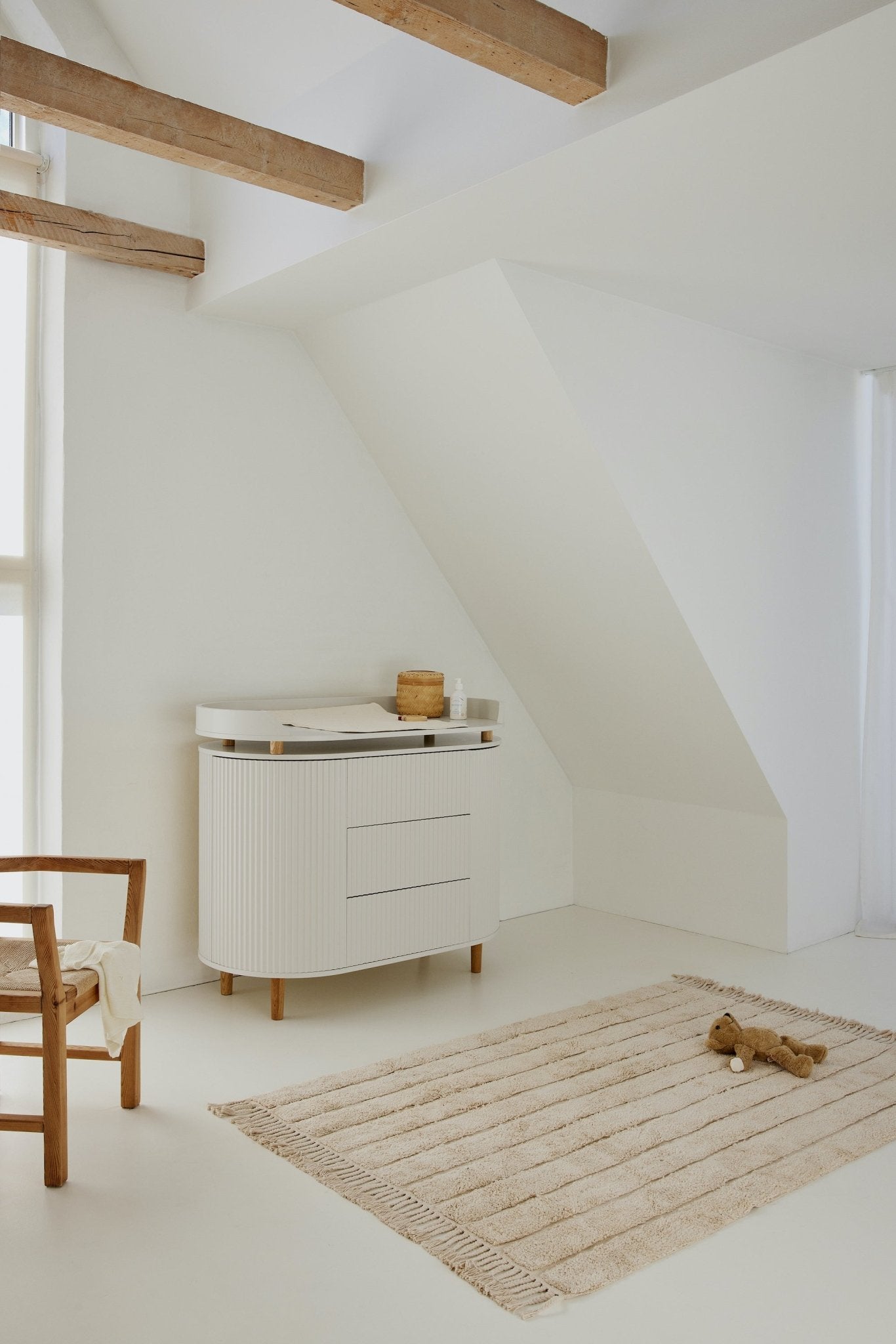 Kai dresser - white oak van KAS Kopenhagen | Kids Conceptstore Le Fanfare
