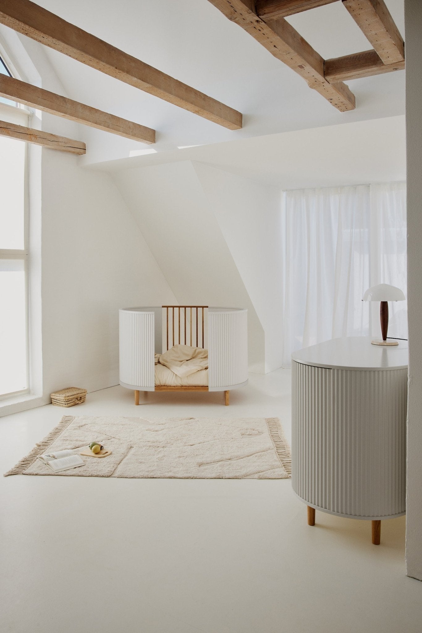 Kai dresser - white oak van KAS Kopenhagen | Kids Conceptstore Le Fanfare
