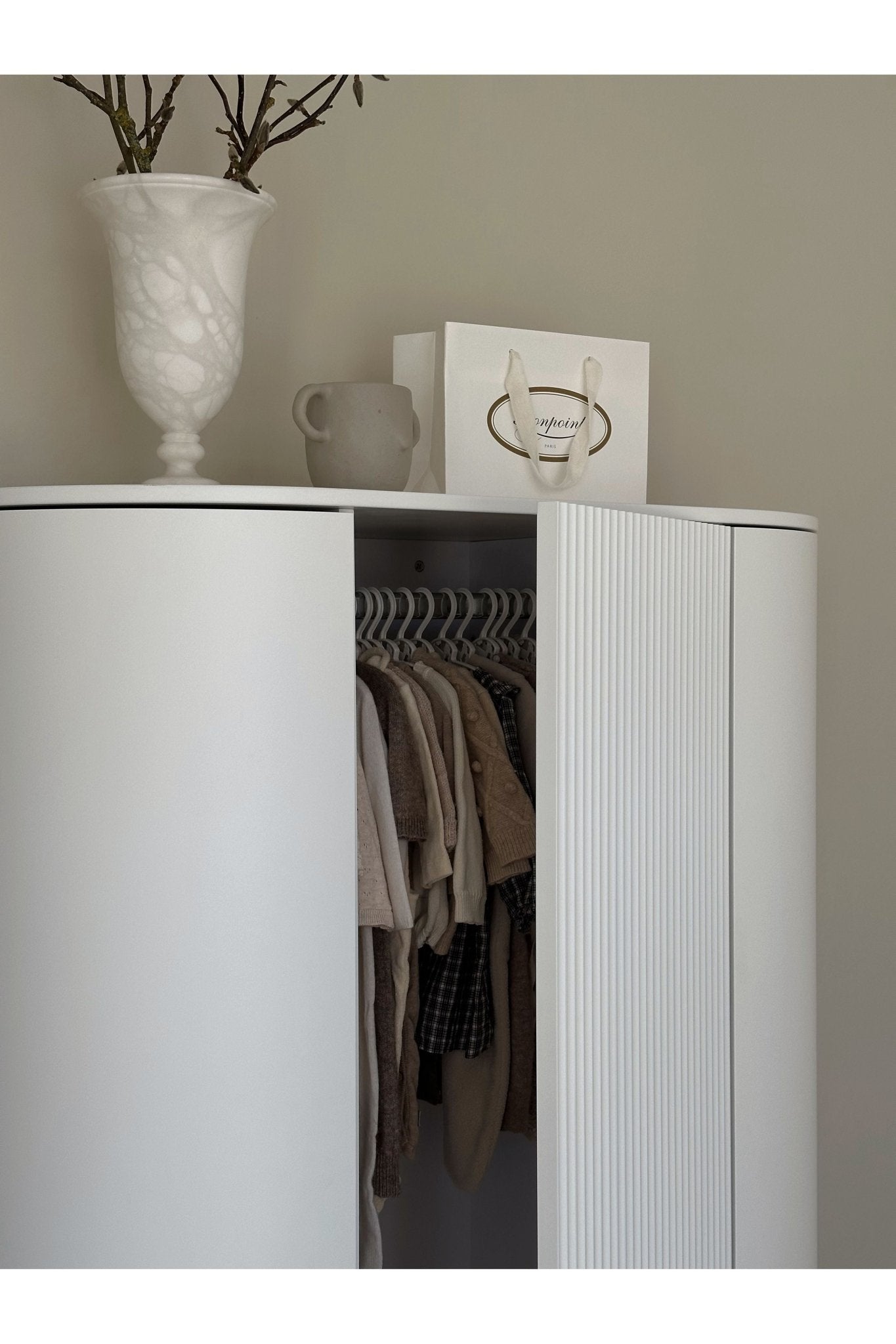 Kai wardrobe - White van KAS Kopenhagen | Kids Conceptstore Le Fanfare