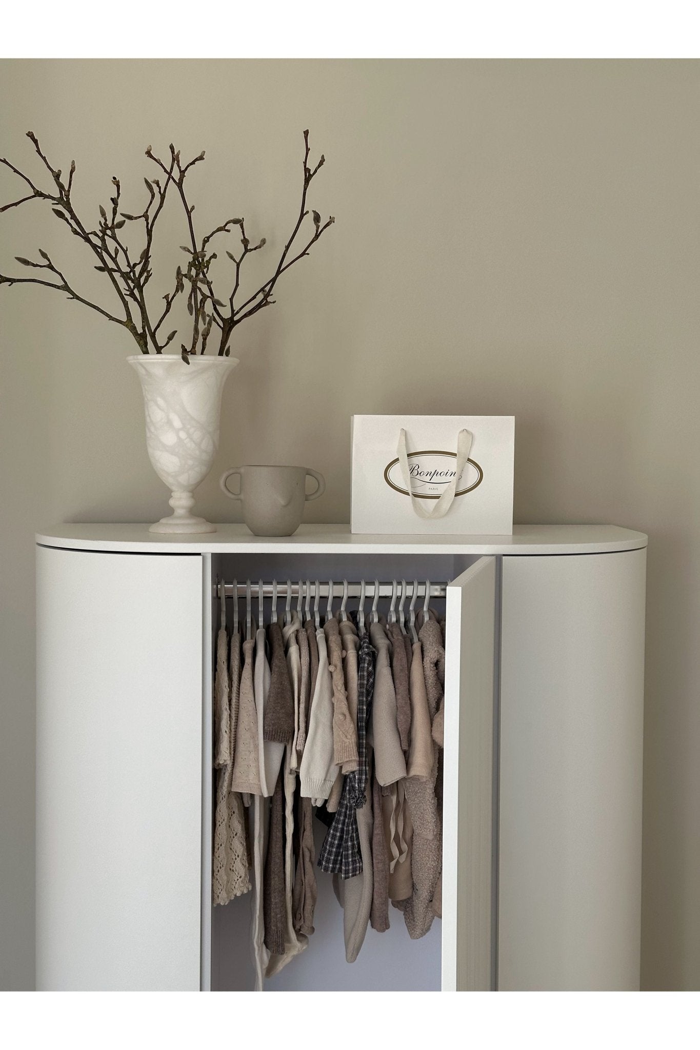 Kai wardrobe - White van KAS Kopenhagen | Kids Conceptstore Le Fanfare