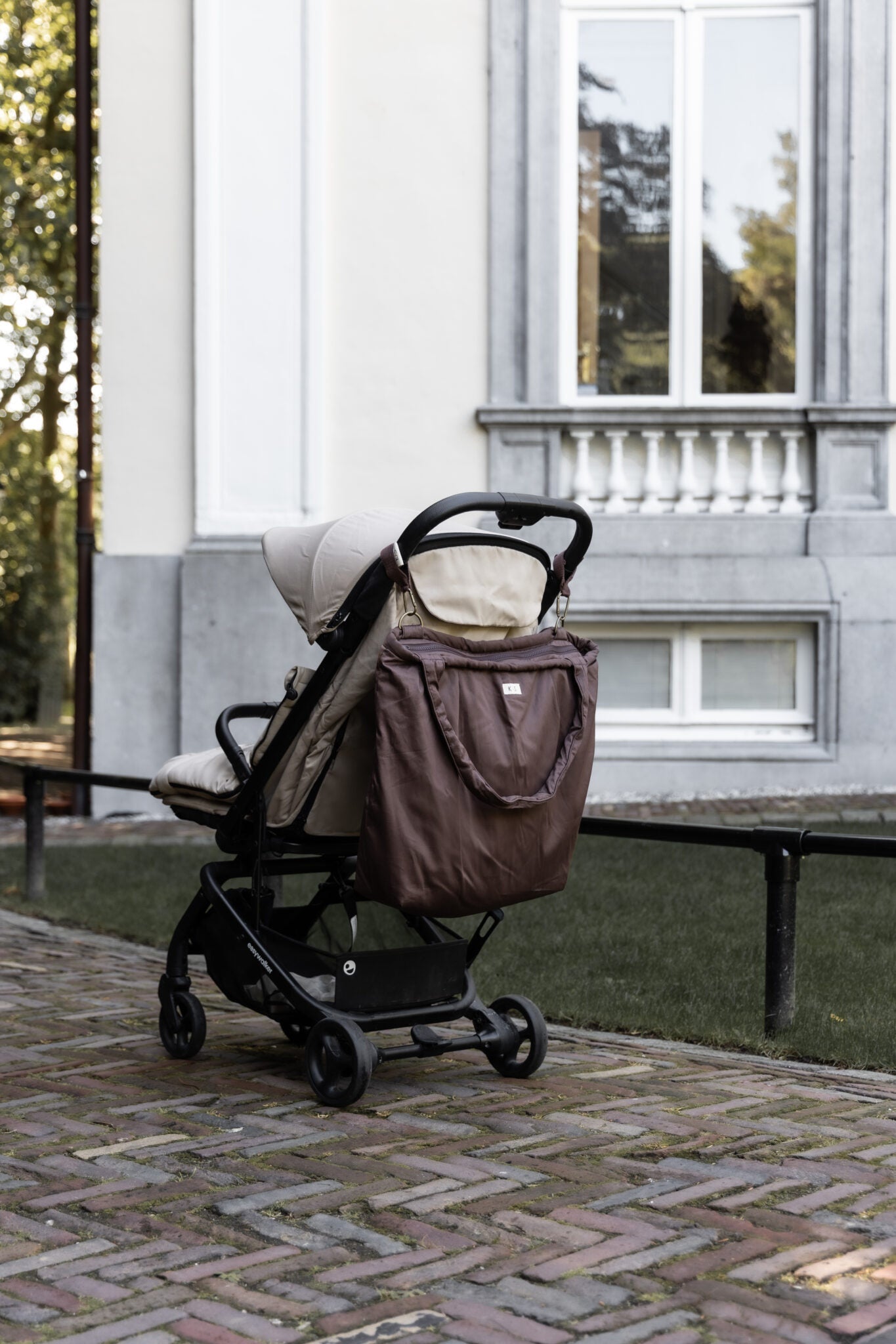 KAS Multi purpose tote with fold - brown van KAS Kopenhagen | Kids Conceptstore Le Fanfare