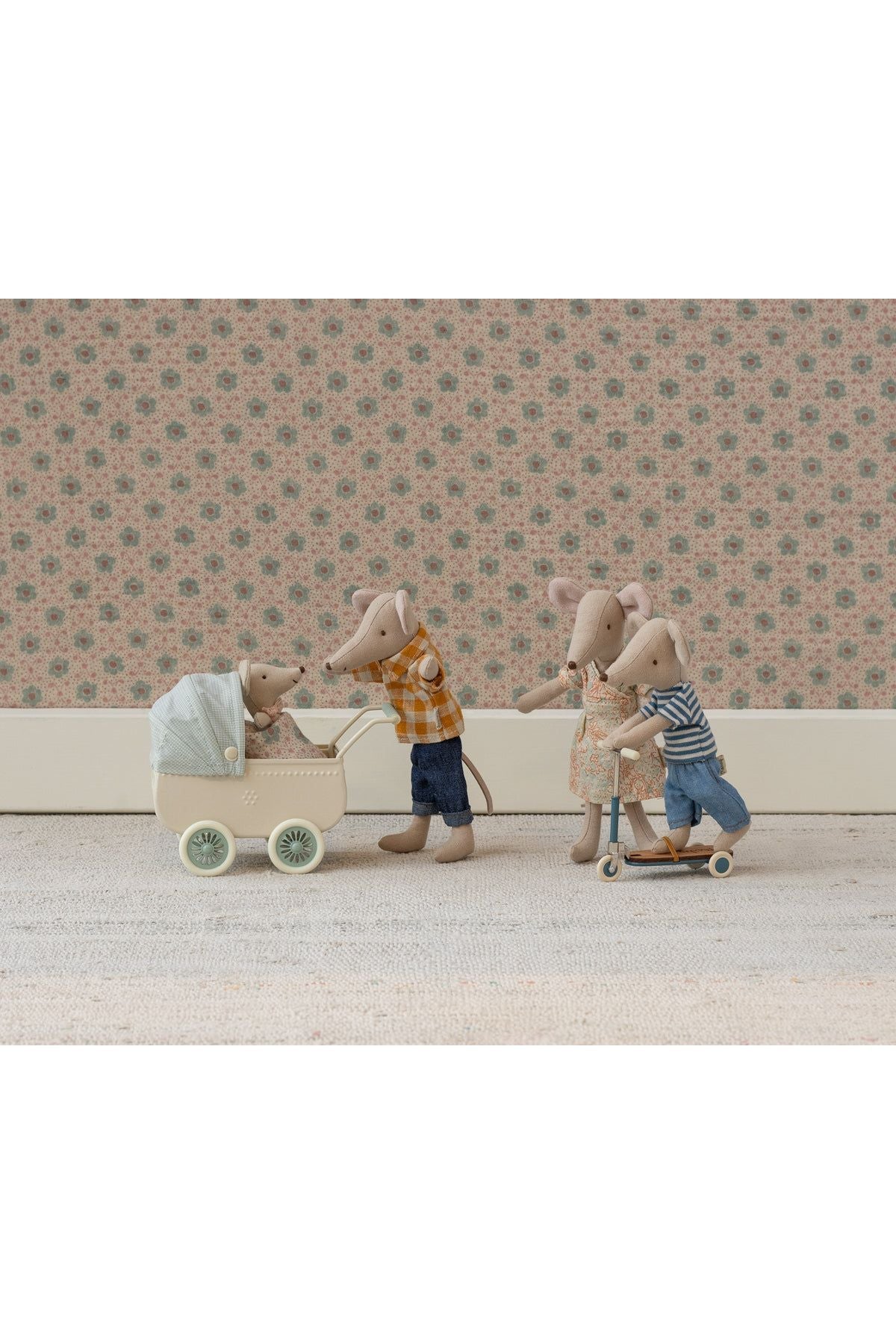 Kick Board, Mouse - Blue van Maileg | Kids Conceptstore Le Fanfare