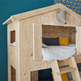 Kinderbed Buurthuis van Saartje Prum | Kids Conceptstore Le Fanfare