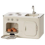 Kitchen, Miniature van Maileg | Kids Conceptstore Le Fanfare