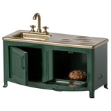 Kitchen, Mouse - Dark green van Maileg | Kids Conceptstore Le Fanfare