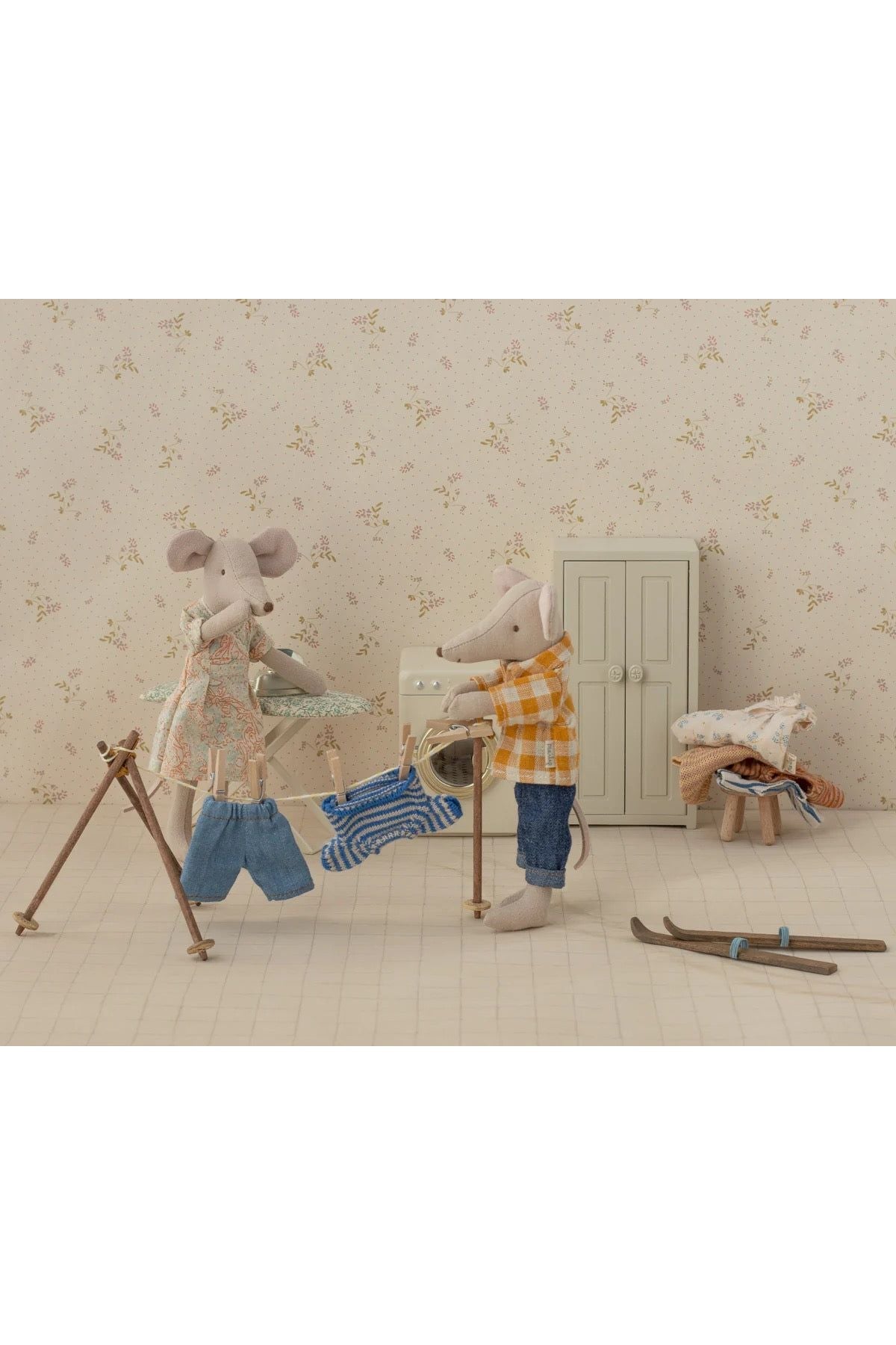 Knitted sweater and pants, Big brother mouse van Maileg | Kids Conceptstore Le Fanfare