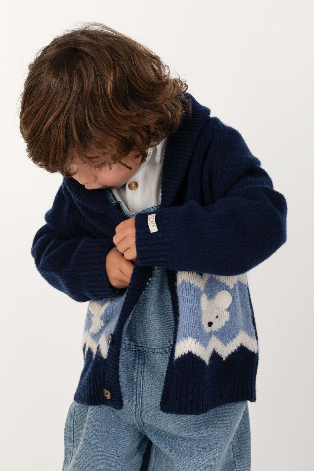 Kwinten Merino Wool Cardigan | Polar Bears - Navy Blue van Donsje Amsterdam | Kids Conceptstore Le Fanfare