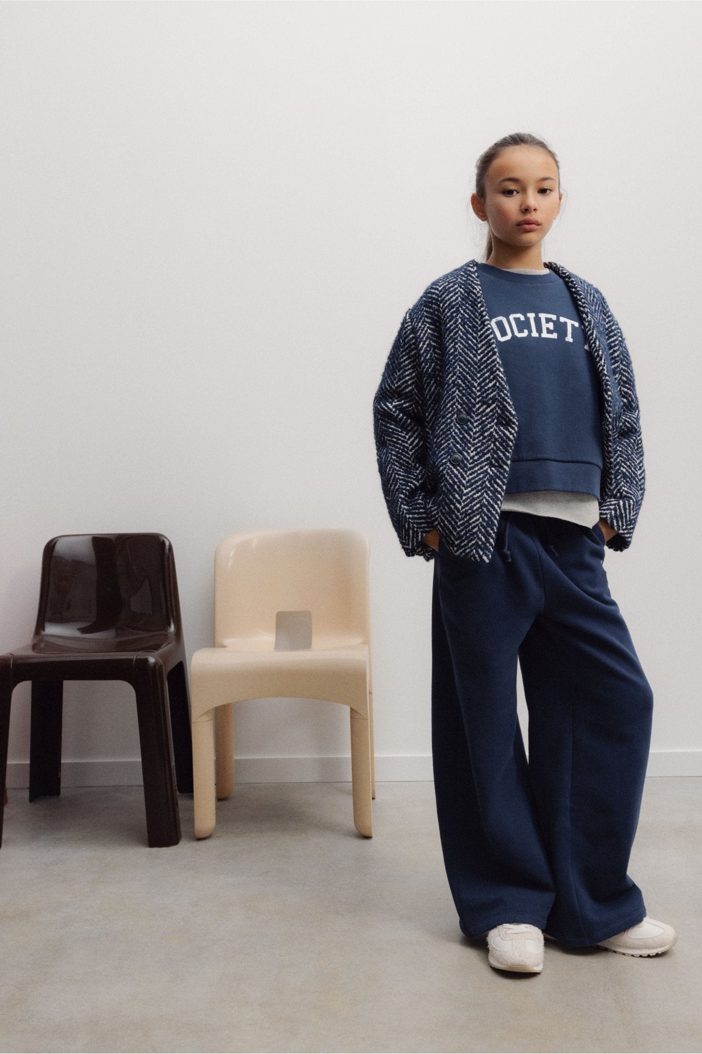 Lea Teen Sweatshirt Black Iris van The New Society | Kids Conceptstore Le Fanfare