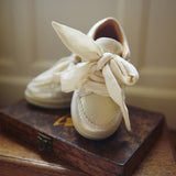 Lexley Sneakers - Silver Metallic Leather van Donsje Amsterdam | Kids Conceptstore Le Fanfare