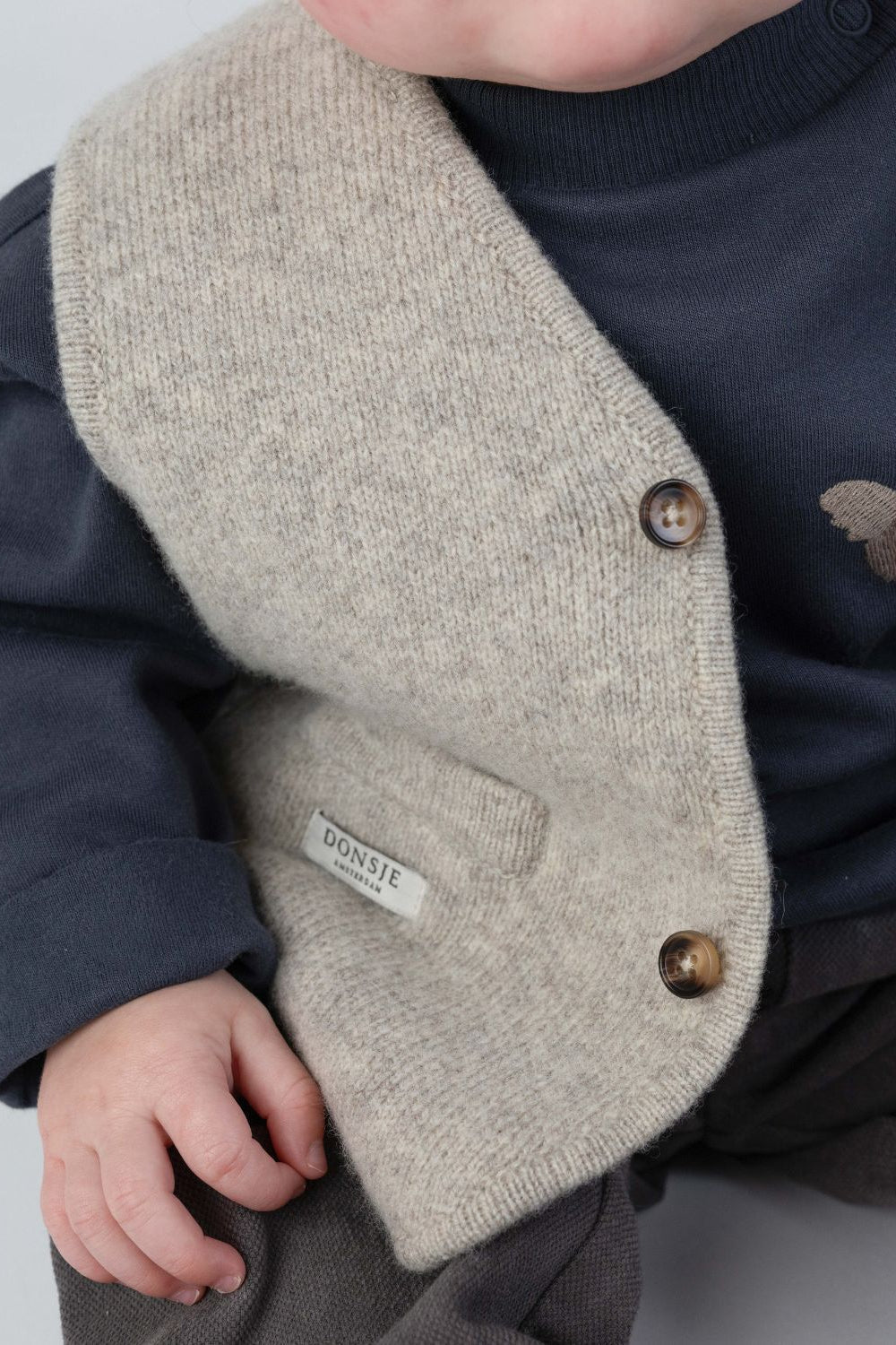 Maurtis Merino Wool Gilet - Light Grey Melange van Donsje Amsterdam | Kids Conceptstore Le Fanfare