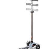 Maxi Micro Step Deluxe Flux LED Neochrome Black van Micro Step | Kids Conceptstore Le Fanfare