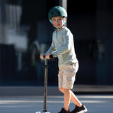 Maxi Micro Step Deluxe Flux LED Neochrome Black van Micro Step | Kids Conceptstore Le Fanfare