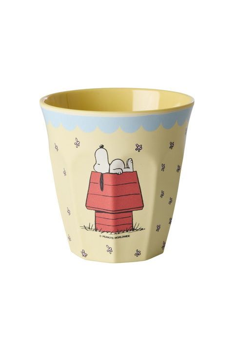 Melamine Cup with Cream Snoopy Print - Medium van Rice | Kids Conceptstore Le Fanfare